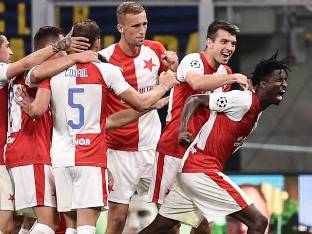 Soi kèo bóng đá Slavia Prague vs Bayer Leverkusen, 30/10/2020 - Europa League