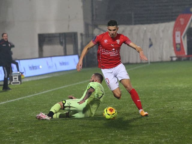 Soi kèo bóng đá Strasbourg vs Nimes, 7/1/2021 - Ligue 1 Soi keo bong da Strasbourg vs Nimes, 7/1/2021 - Ligue 1