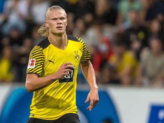Soi kèo bóng đá Freiburg vs Dortmund, 21/08/2021 - Bundesliga