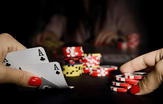 Tiết lộ 3 bí quyết dành về chiến thắng với bài Poker online Tiet lo 3 bi quyet danh ve chien thang voi bai Poker online