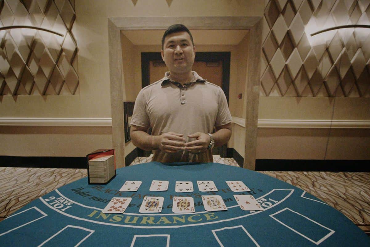 Blackjack là dòng game bài gì? Có nhiều người chơi không? Blackjack la dong game bai gi? Co nhieu nguoi choi khong?