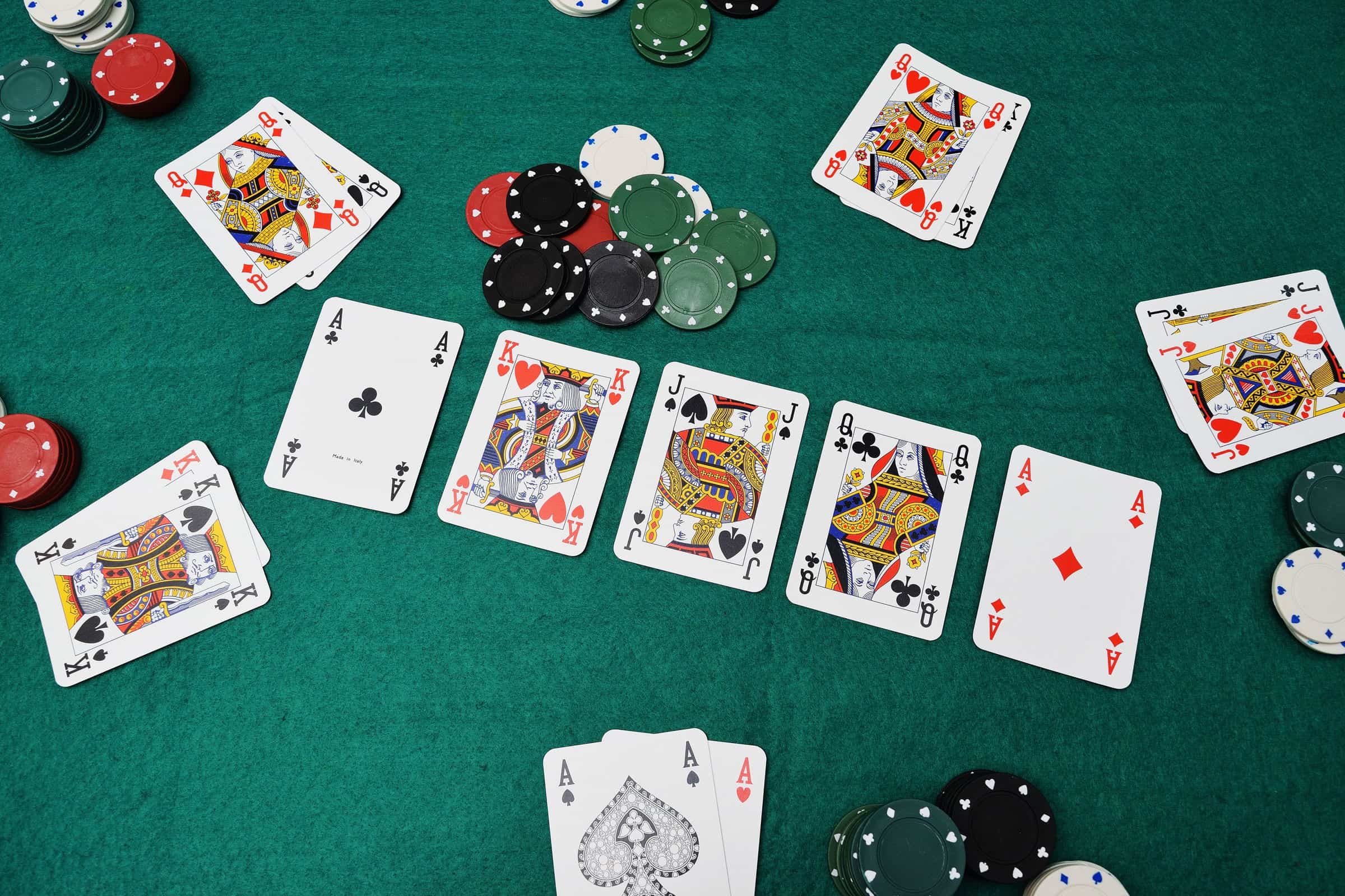 Cách để bạn có thể cải thiện kỹ năng chơi Poker lên từng ngày Cach de ban co the cai thien ky nang choi Poker len tung ngay