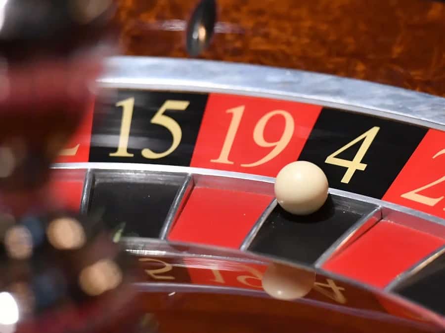 Những bí kíp tốt nhất khi chơi Roulette không phải ai cũng nắm được? nhung bi kip tot nhat khi choi roulette khong phai ai cung nam duoc?